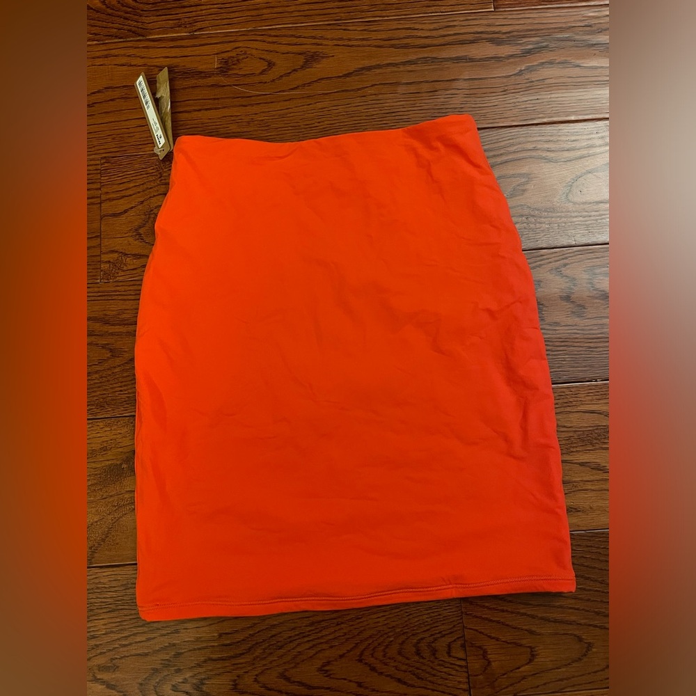 Skims Fits Everybody Skirt